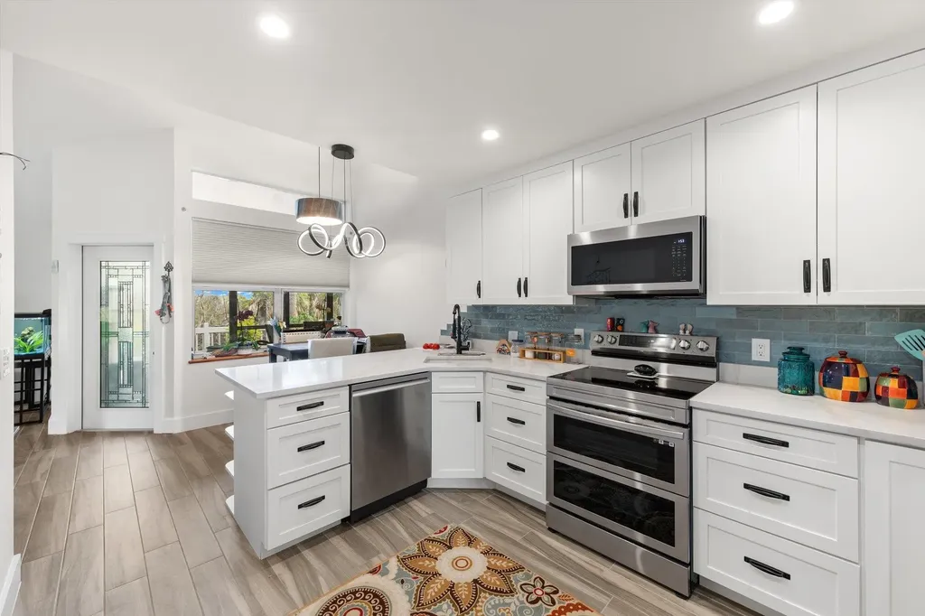 838/840 Rabbit Road Sanibel FL 33957