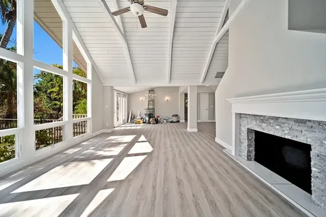 2604 Coconut Drive Sanibel FL 33957