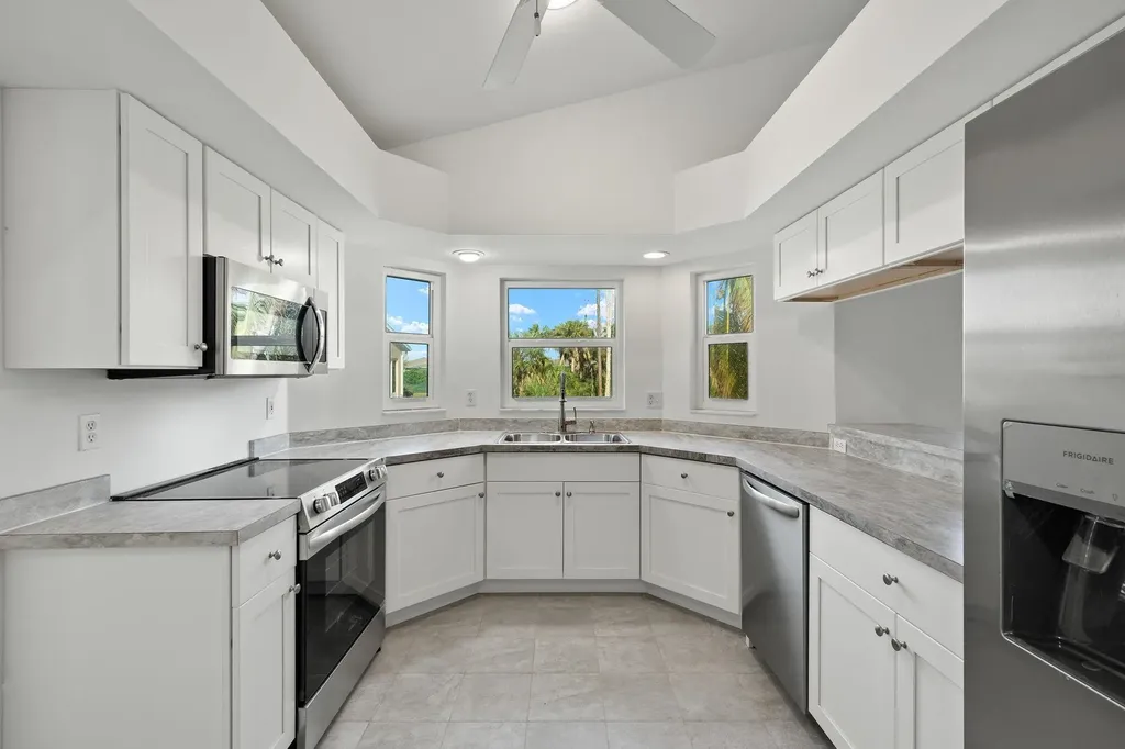 16801 Sanibel Sunset Court Fort Myers FL 33908