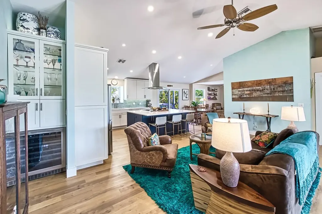 1615 Serenity Lane Sanibel FL 33957