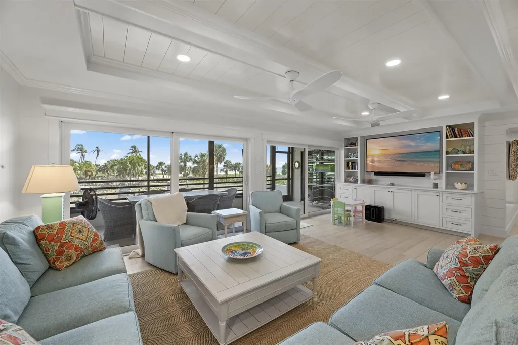 1605 Middle Gulf Drive Sanibel FL 33957