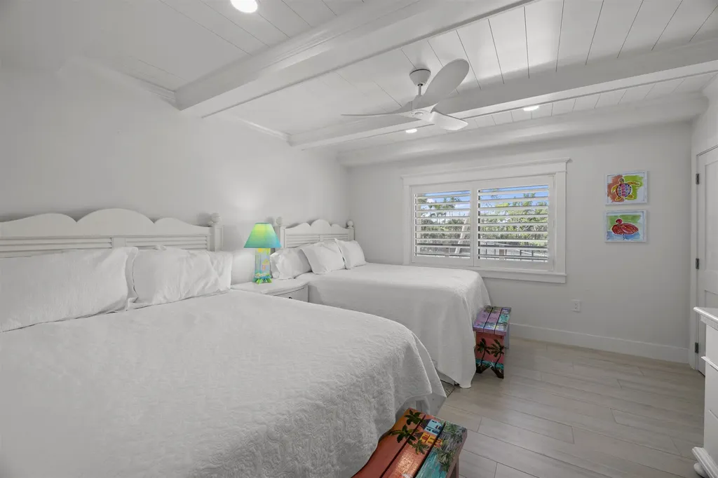 1605 Middle Gulf Drive Sanibel FL 33957