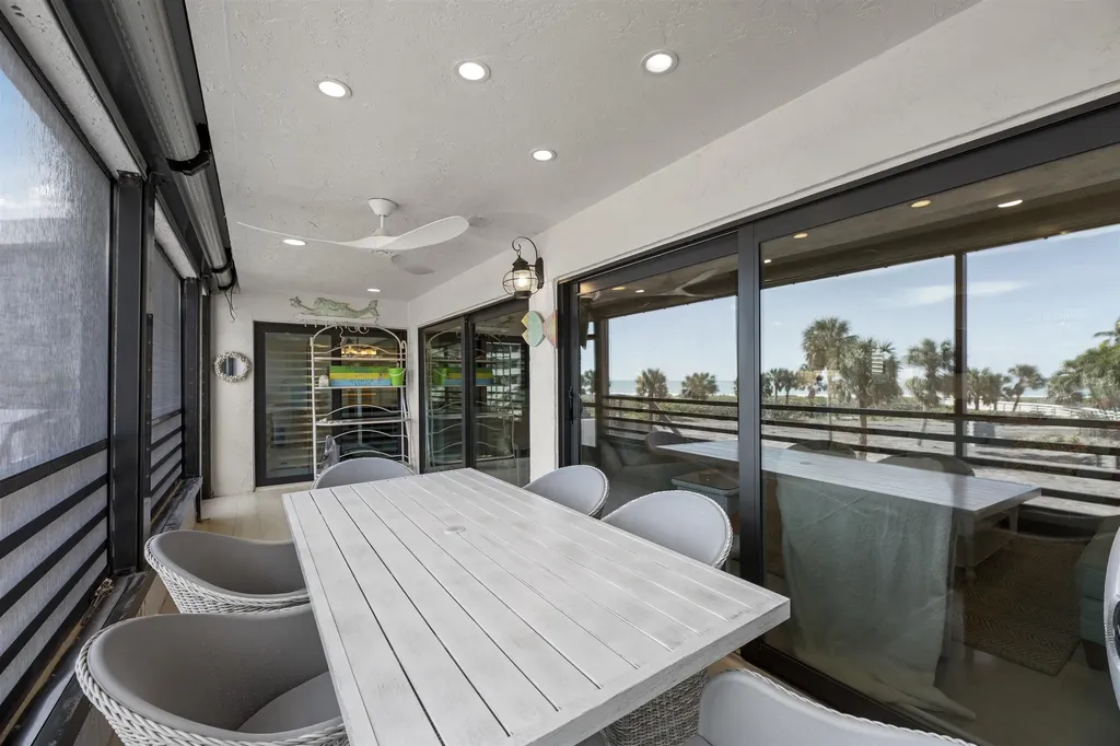 1605 Middle Gulf Drive Sanibel FL 33957