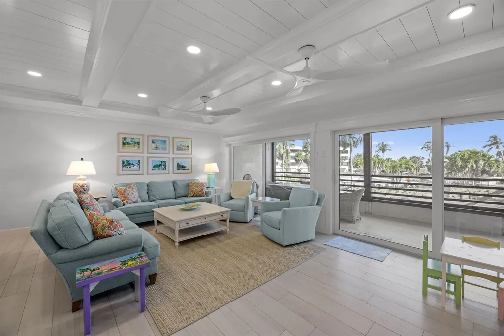 1605 Middle Gulf Drive Sanibel FL 33957