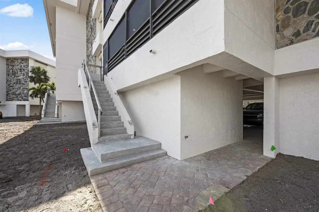 1605 Middle Gulf Drive Sanibel FL 33957