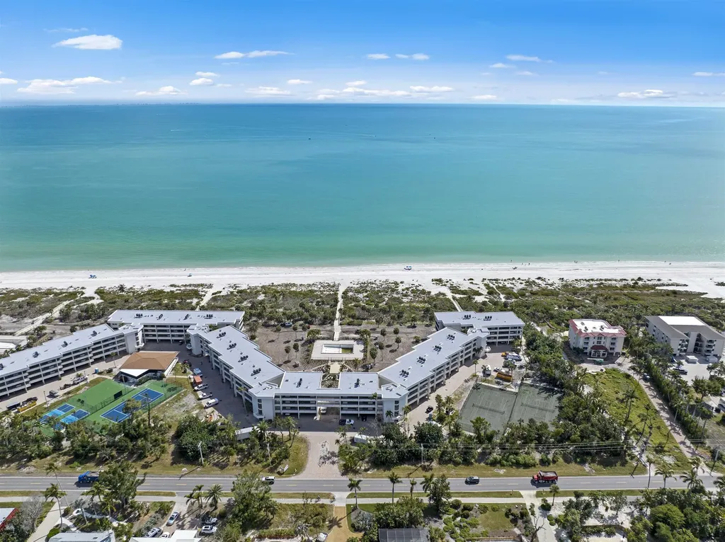 1605 Middle Gulf Drive Sanibel FL 33957