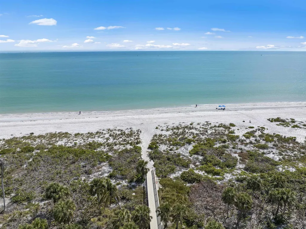1605 Middle Gulf Drive Sanibel FL 33957