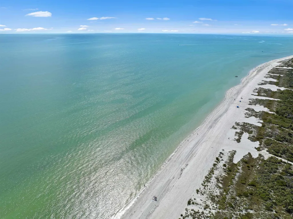 1605 Middle Gulf Drive Sanibel FL 33957