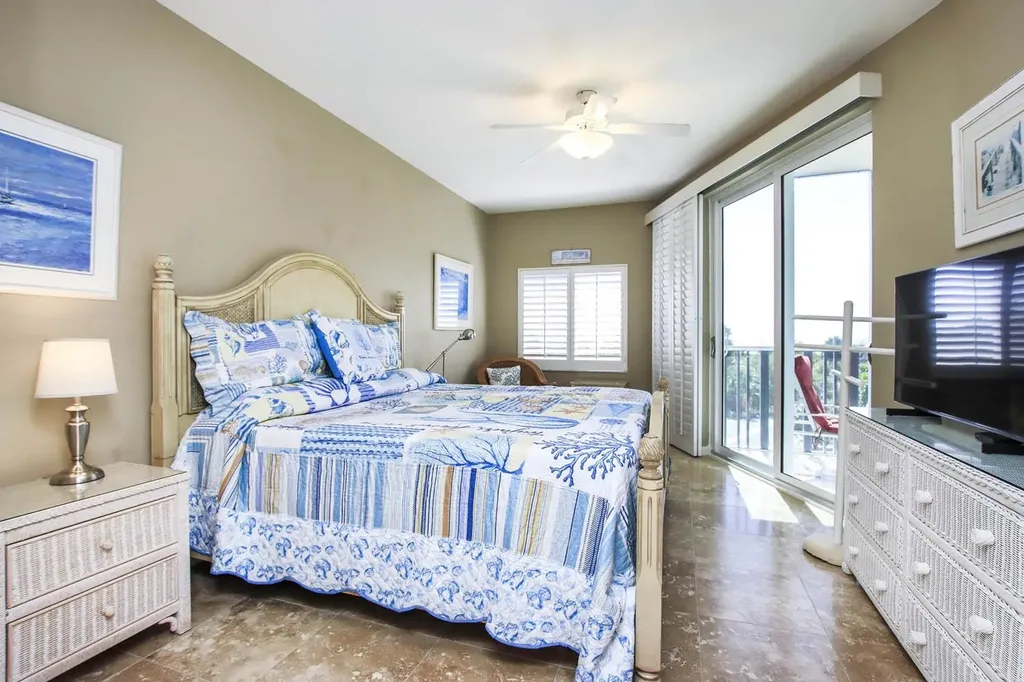 255 Periwinkle Way Sanibel FL 33957