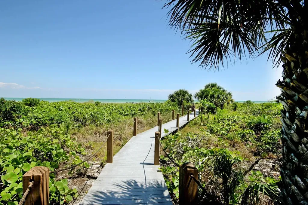 255 Periwinkle Way Sanibel FL 33957