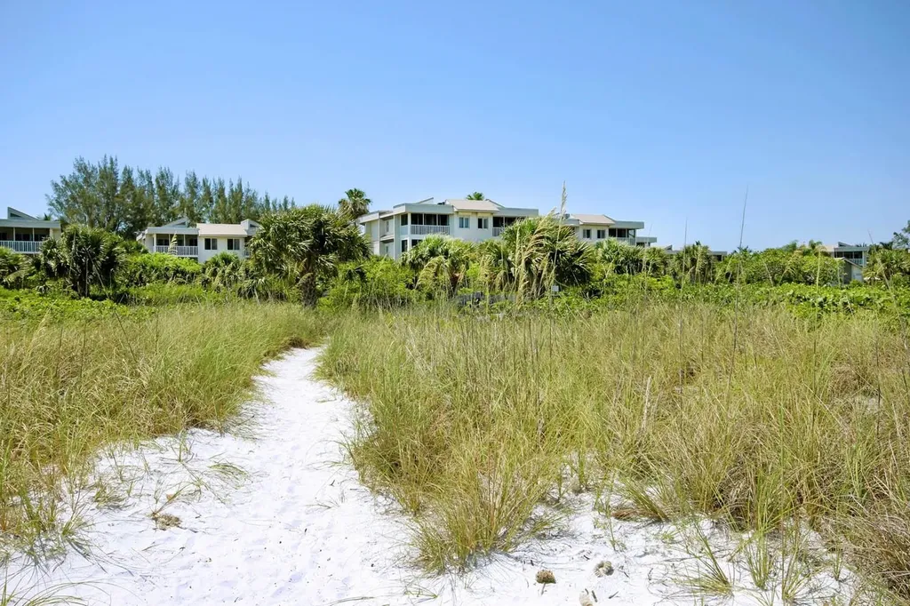 255 Periwinkle Way Sanibel FL 33957
