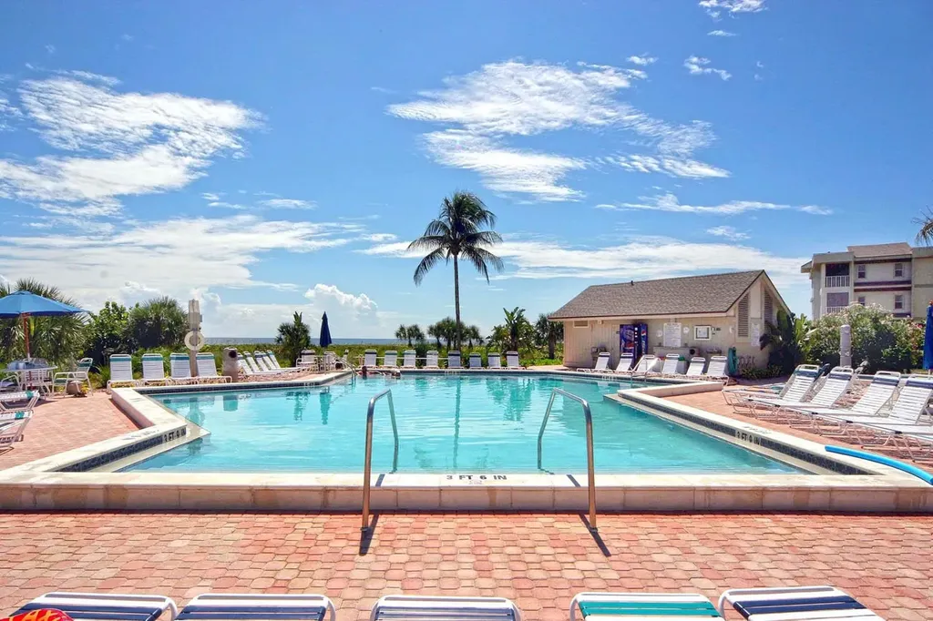 255 Periwinkle Way Sanibel FL 33957