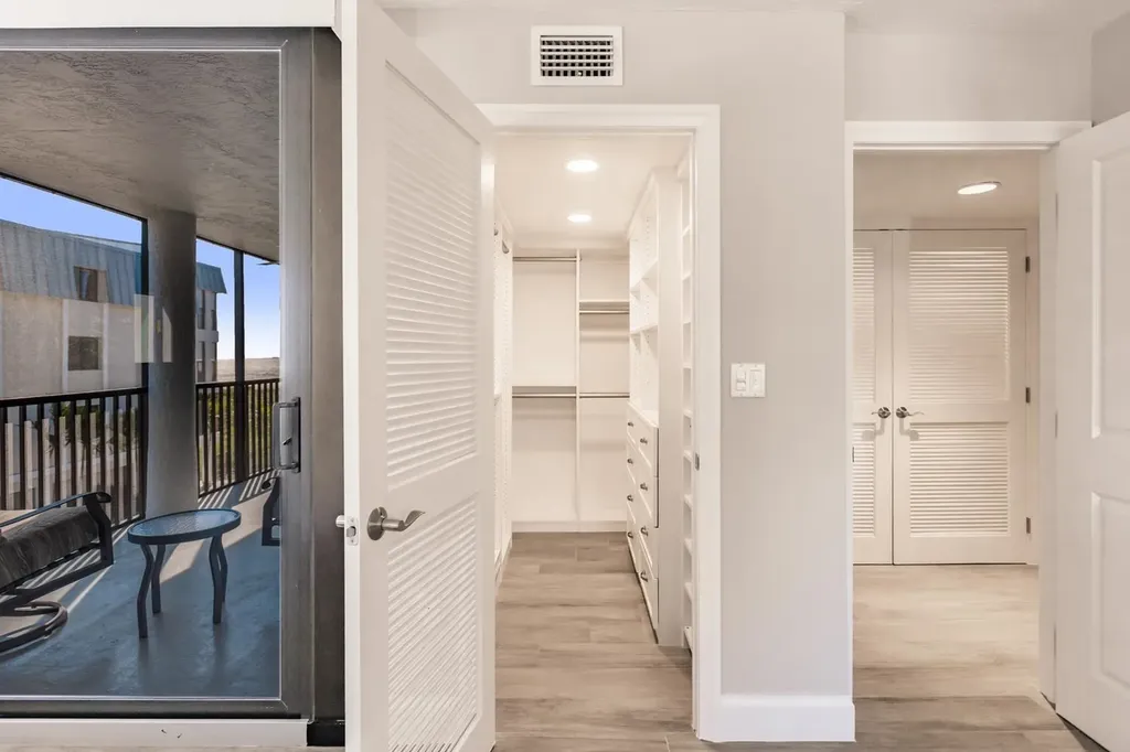 1191 Middle Gulf Drive Sanibel FL 33957