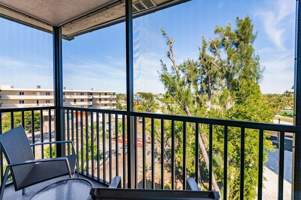 1191 Middle Gulf Drive Sanibel FL 33957