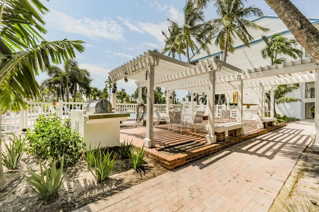 3135 Tennis Villas Captiva FL 33924