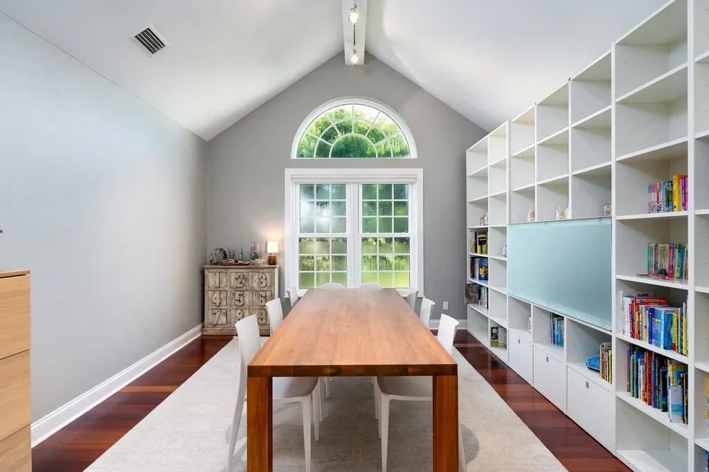 1133 Golden Olive Court Sanibel FL 33957