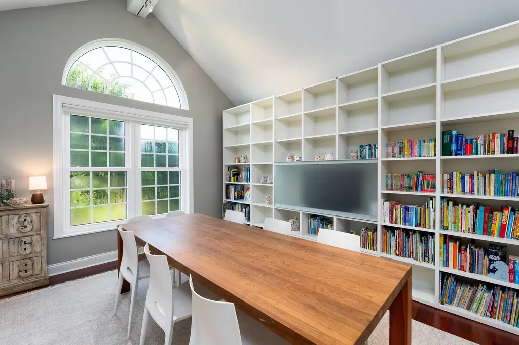 1133 Golden Olive Court Sanibel FL 33957