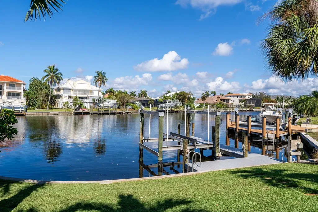 1133 Golden Olive Court Sanibel FL 33957