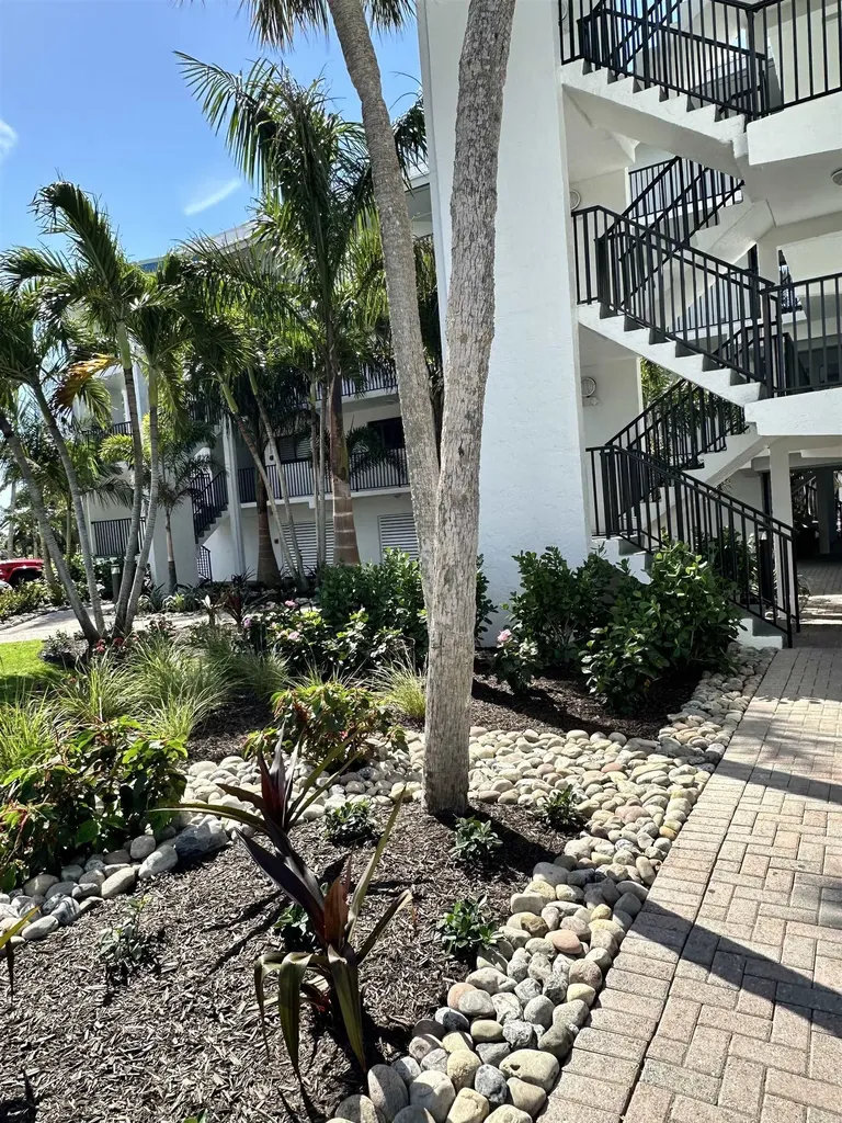 3213 Tennis Villas Captiva FL 33924