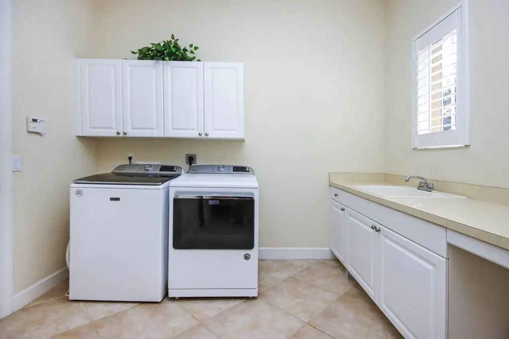 8921 Crown Colony Boulevard Fort Myers FL 33908