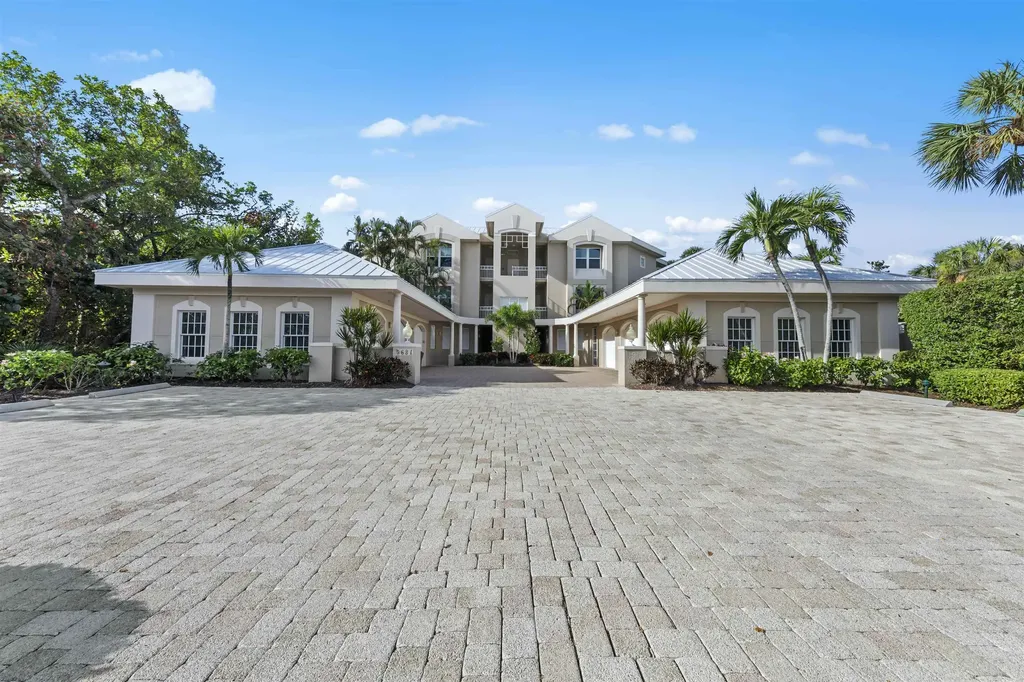 5681 Baltusrol Court Sanibel FL 33957