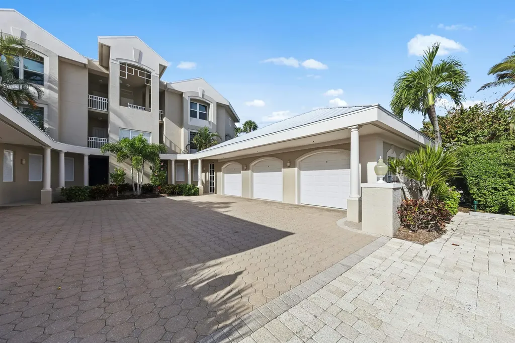 5681 Baltusrol Court Sanibel FL 33957