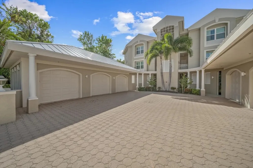 5669 Baltusrol Court Sanibel FL 33957