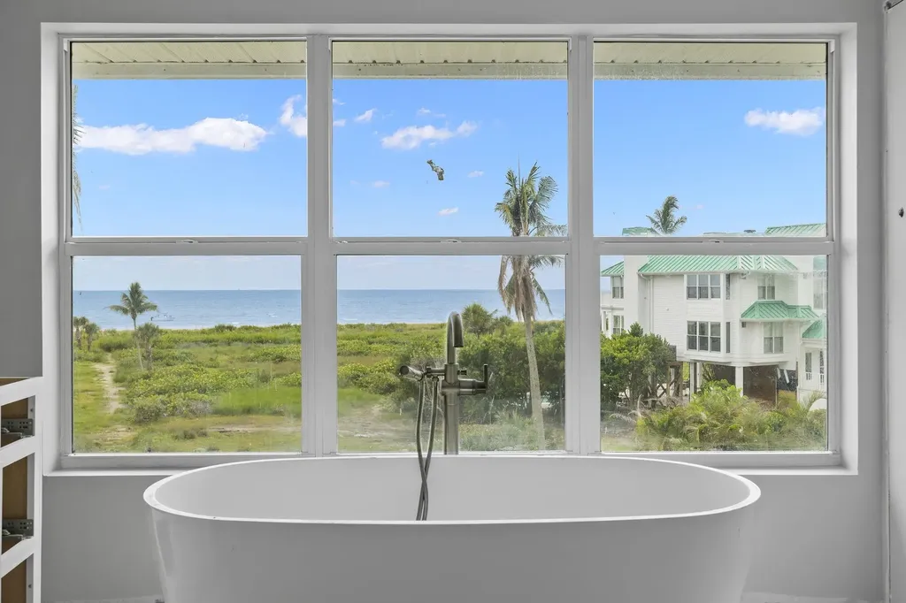 411 Bella Vista Way E Sanibel FL 33957