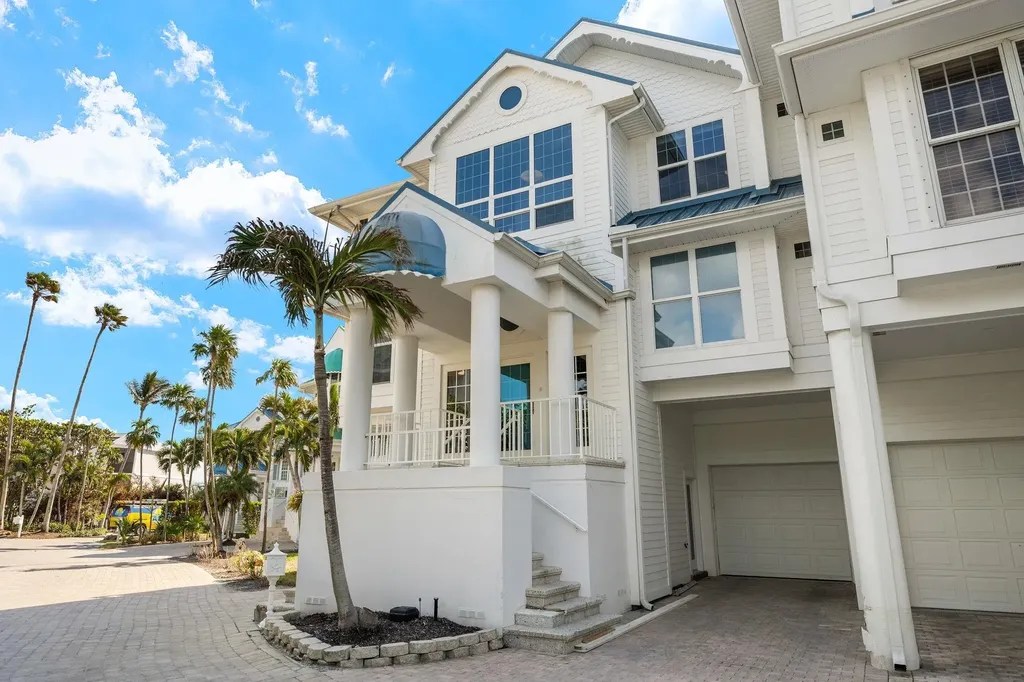 411 Bella Vista Way E Sanibel FL 33957