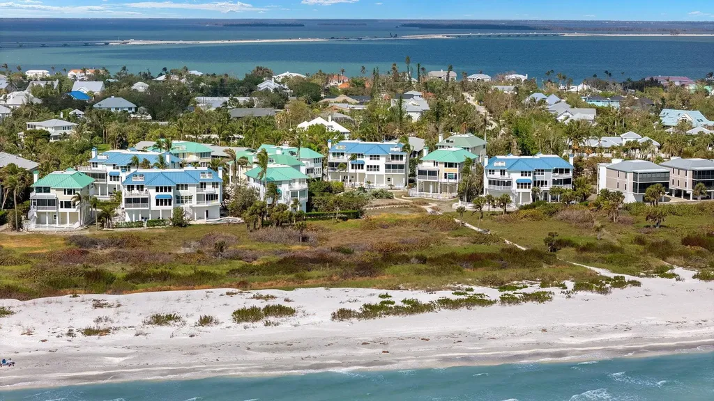 411 Bella Vista Way E Sanibel FL 33957