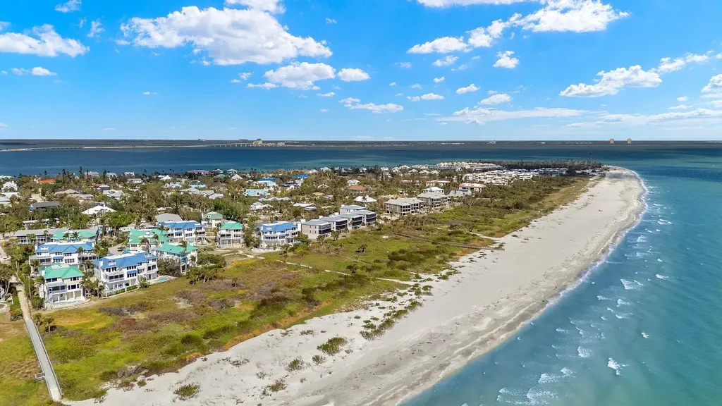 411 Bella Vista Way E Sanibel FL 33957