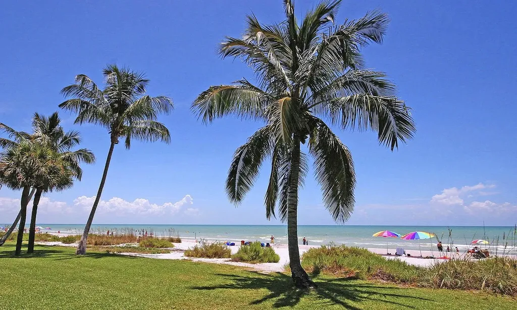 2445 W Gulf Drive Sanibel FL 33957