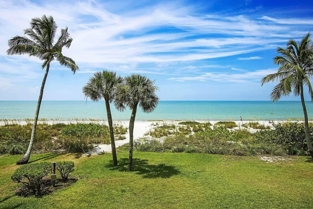 2445 W Gulf Drive Sanibel FL 33957