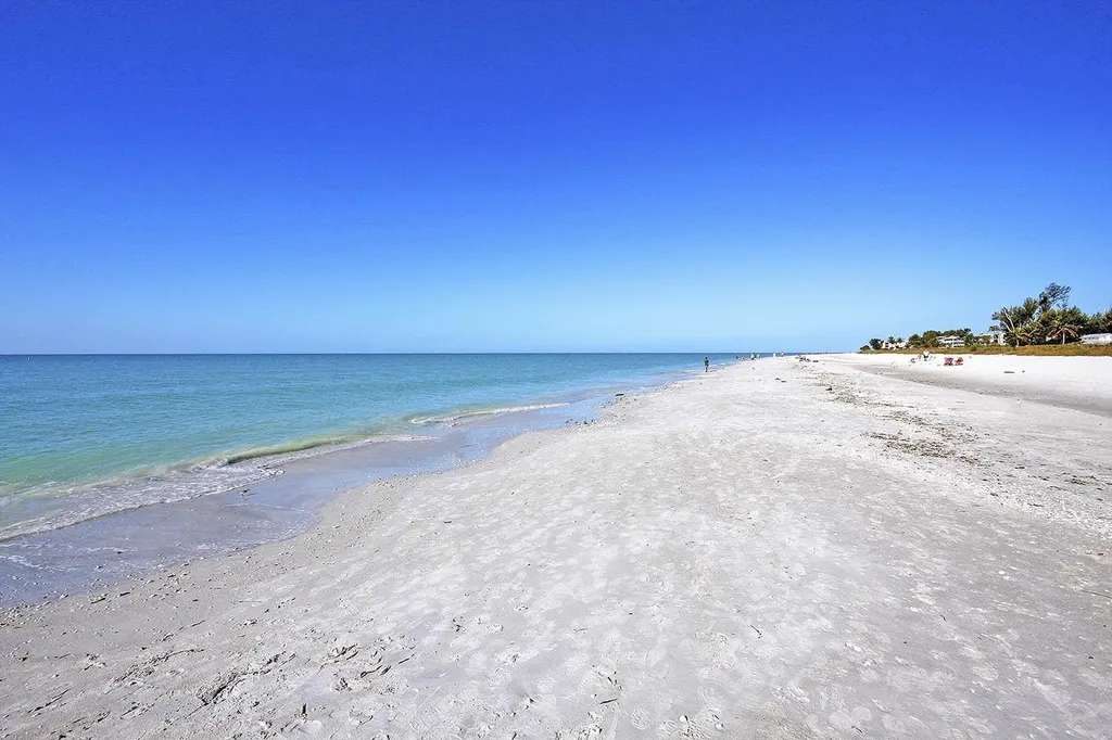 2445 W Gulf Drive Sanibel FL 33957