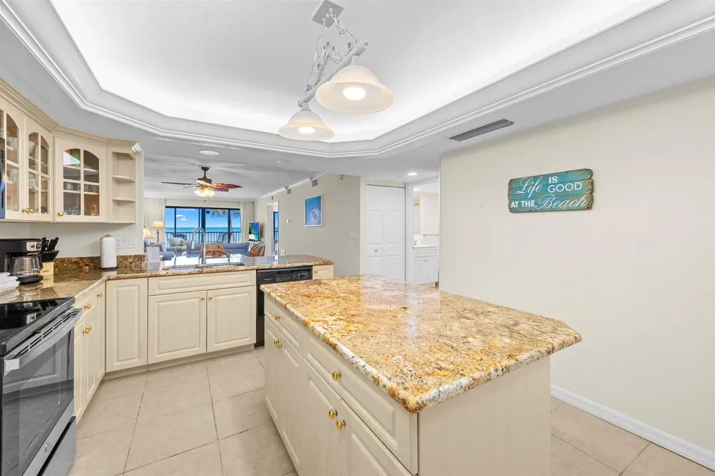 2445 W Gulf Drive Sanibel FL 33957