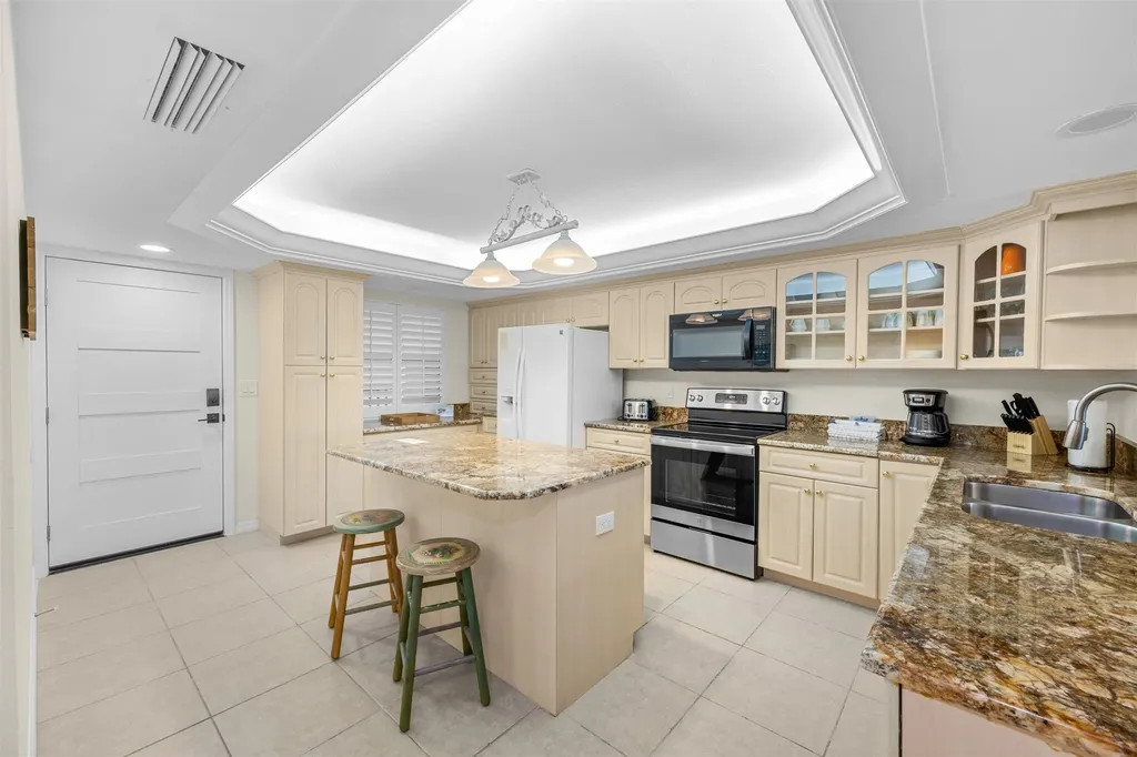 2445 W Gulf Drive Sanibel FL 33957