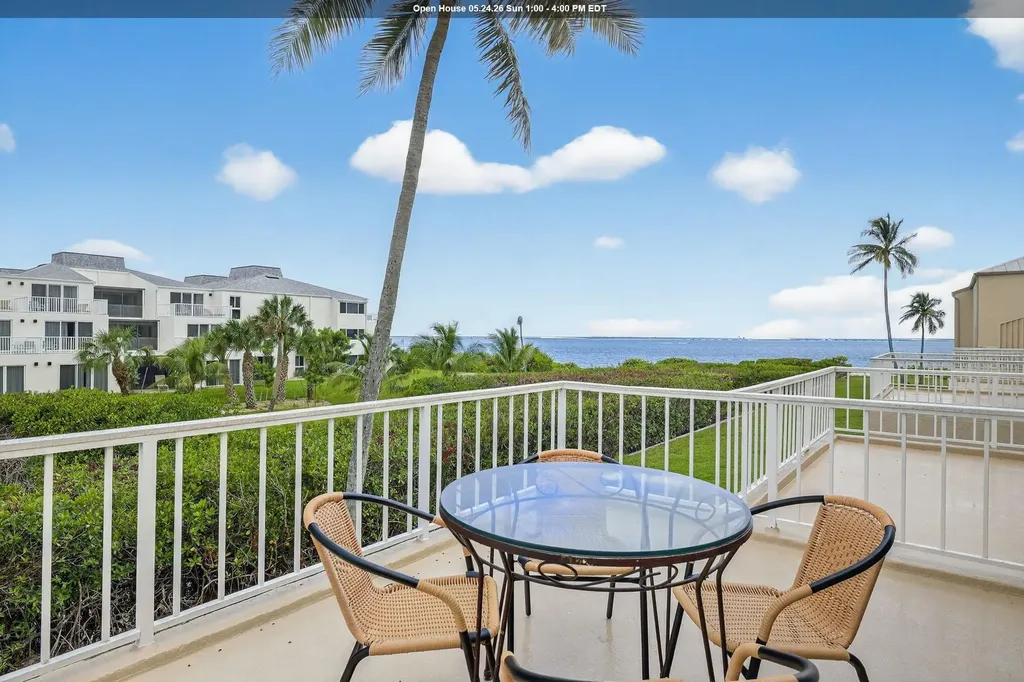 200 Periwinkle Way Sanibel FL 33957