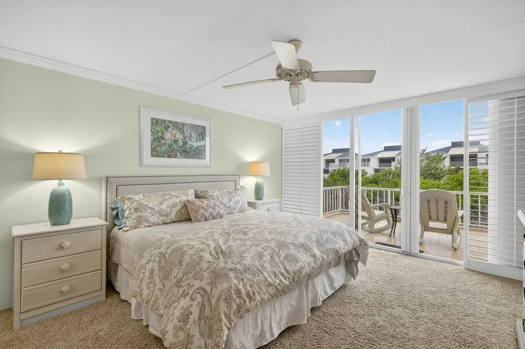 200 Periwinkle Way Sanibel FL 33957