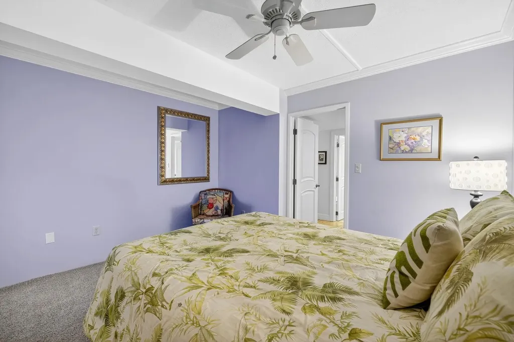 200 Periwinkle Way Sanibel FL 33957