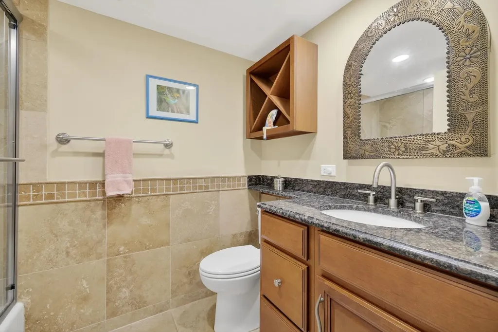 200 Periwinkle Way Sanibel FL 33957