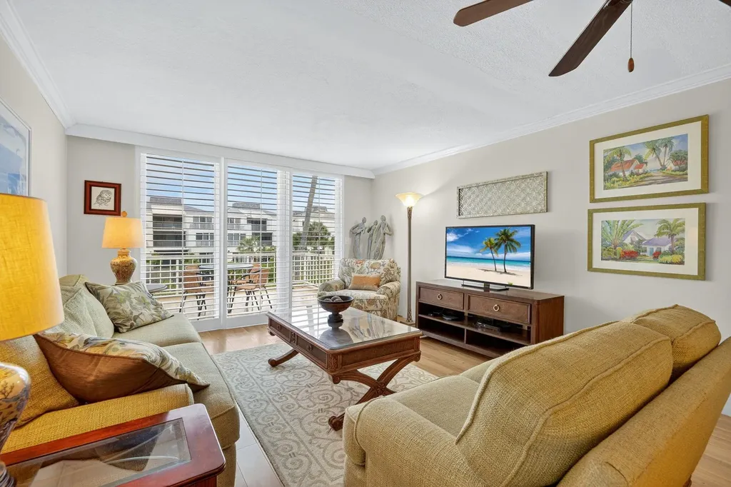 200 Periwinkle Way Sanibel FL 33957