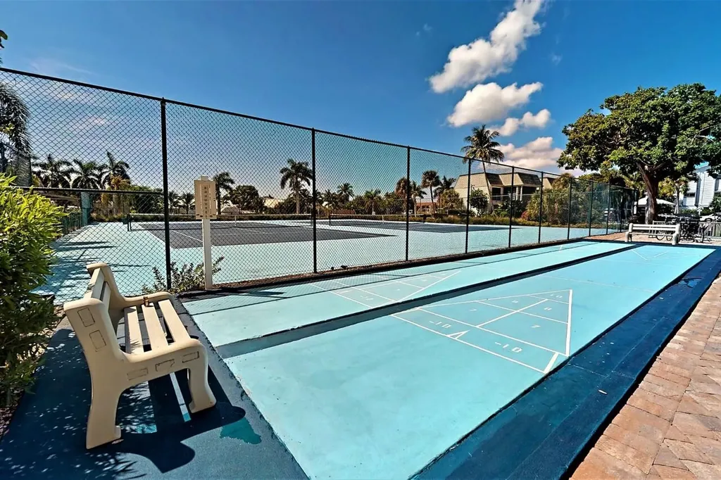 760 Sextant Drive Sanibel FL 33957