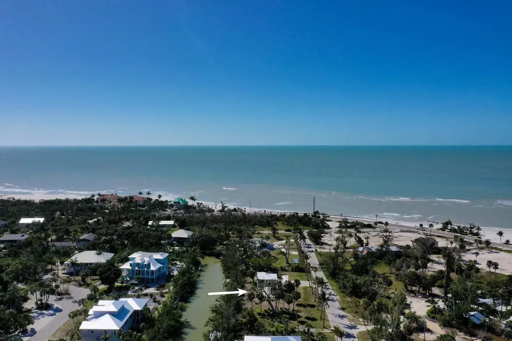 2490 Coconut Drive Sanibel FL 33957