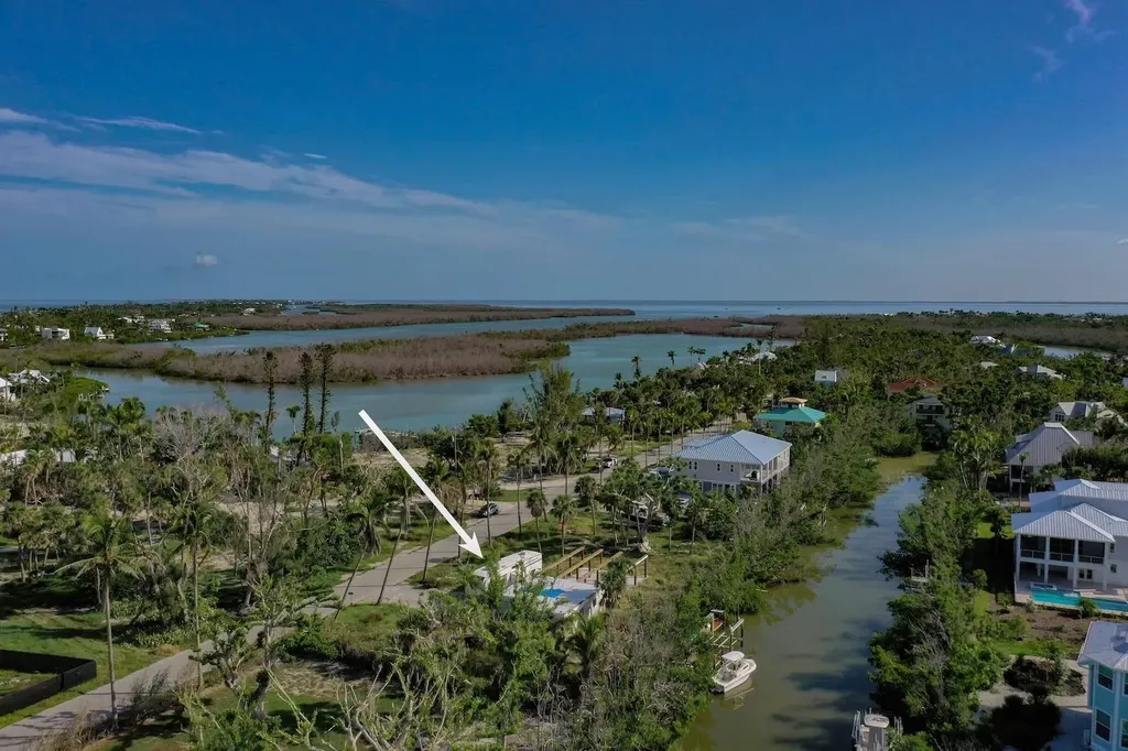 2490 Coconut Drive Sanibel FL 33957