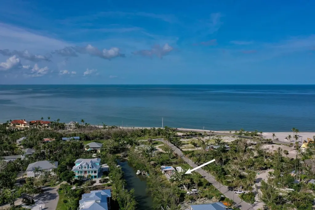 2490 Coconut Drive Sanibel FL 33957
