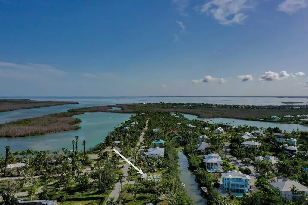 2490 Coconut Drive Sanibel FL 33957