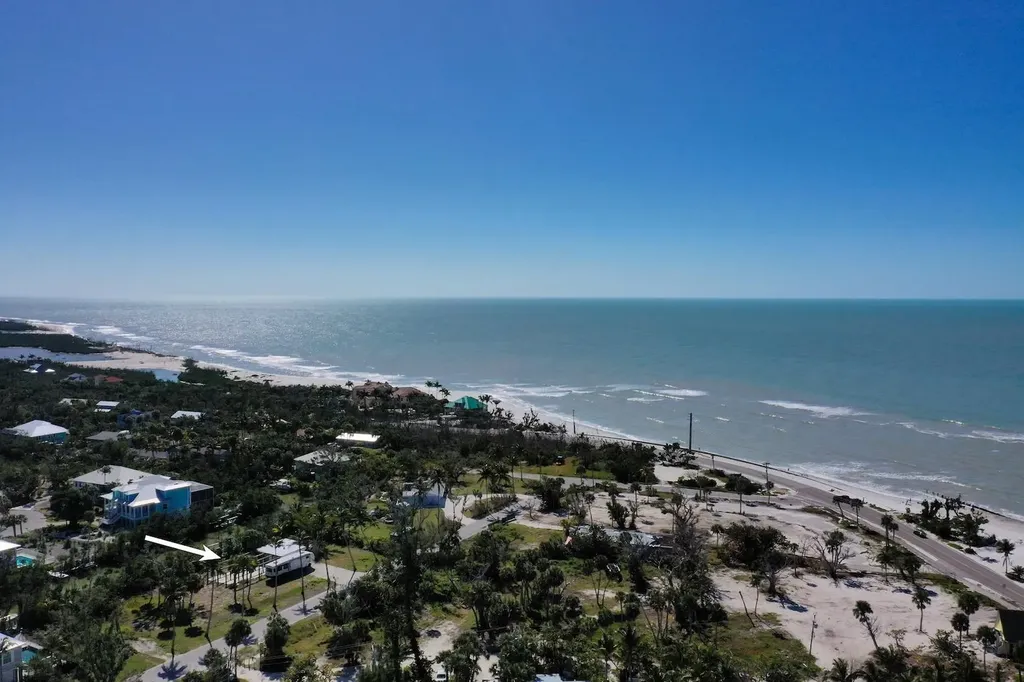 2490 Coconut Drive Sanibel FL 33957