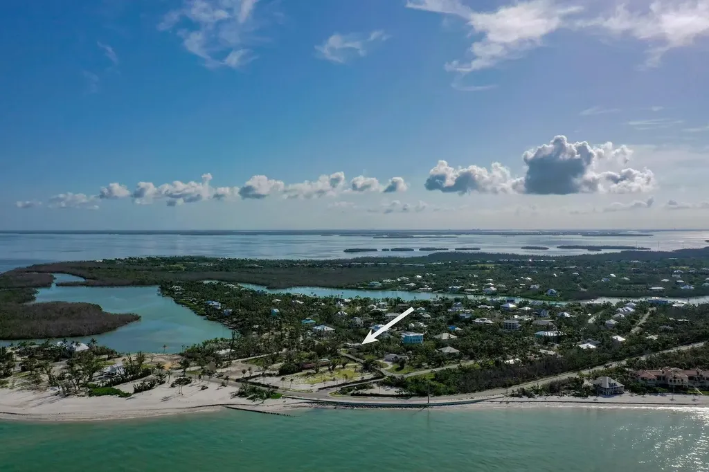 2490 Coconut Drive Sanibel FL 33957