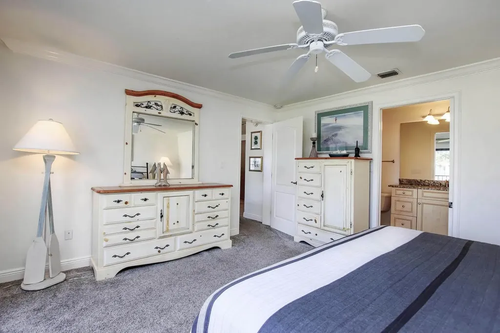 760 Sextant Drive Sanibel FL 33957