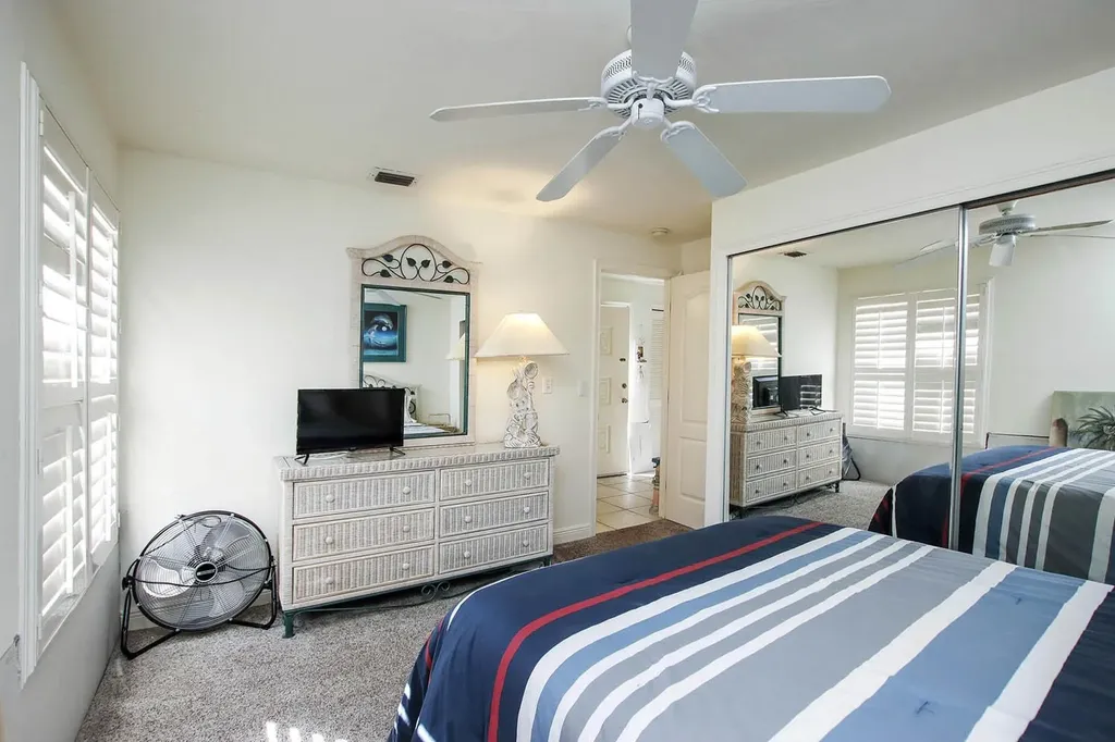 760 Sextant Drive Sanibel FL 33957